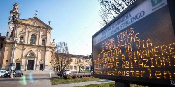 Una ciudad vacía en italia 