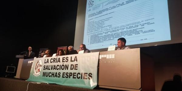 Congreso de criadores de aves