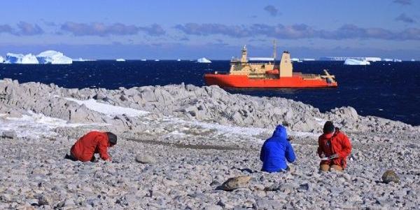 Recogida de muestras en la Antártida