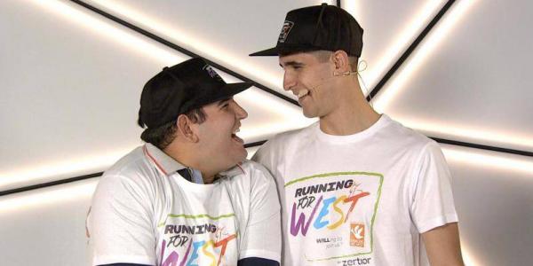 Diego y su hermano en una imagen de promoción de 'Running for West' | Foto: Fundación Síndrome de West