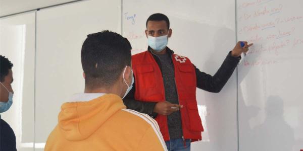 Santalucía y Cruz Roja promueven la educación de jóvenes en riesgo social