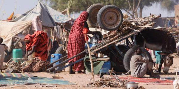 El Fasher en grave crisis/ UNICEF/ Mohammed Jamal Sudaneses desplazados por la violencia en un refugio improvisado
