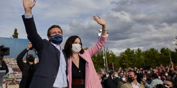 Pablo Casado y Isabel Díaz Ayuso en el cierre de campaña en Madrid / EUROPA PRESS