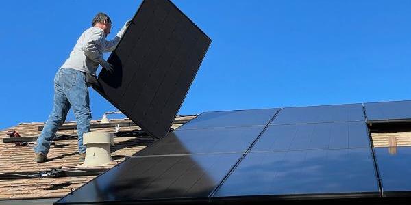 Instalador de placas solares