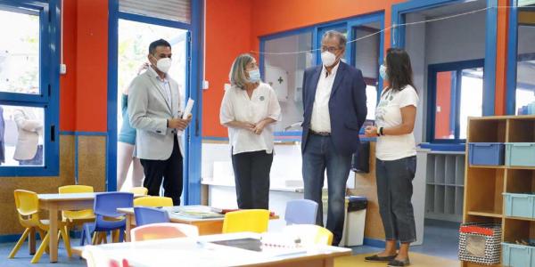 Visita de del consejero de Educación de la Comunidad de Madrid, Enrique Osorio, a un colegio / EFE