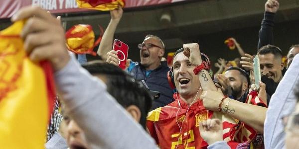 Aficionados en un encuentro de la selección 