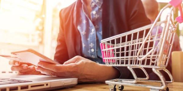 Los españoles cada vez más mentalizados con el no comprar por comprar