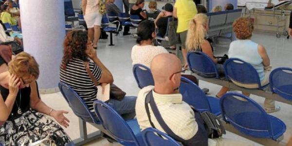 Pacientes en la sala de espera de Urgencias