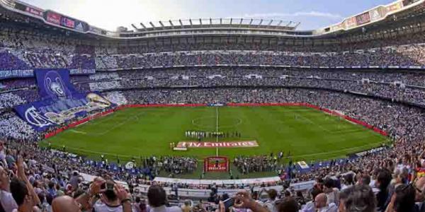 El Ministerio de Sanidad devuelve el público a los estadios de España