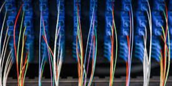 Escasez mundial en los cables de fibra óptica