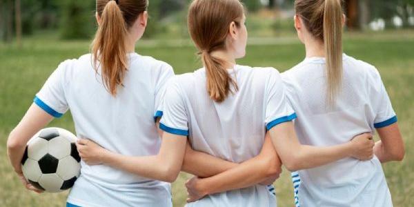 Fútbol profesional femenino