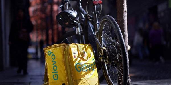 Un repartidor de Glovo en la calle