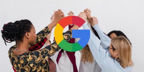 Mujeres unidas alrededor del logo de Google 