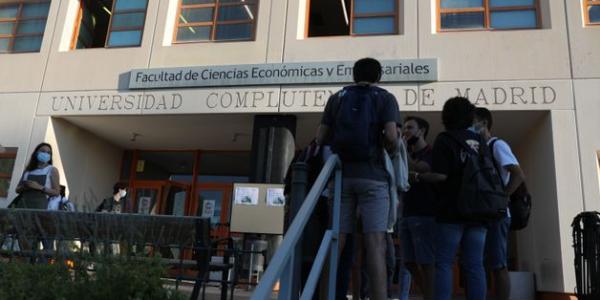 La Facultad de Ciencias Económicas de la Universidad Complutense de Madrid, en una foto de archivo