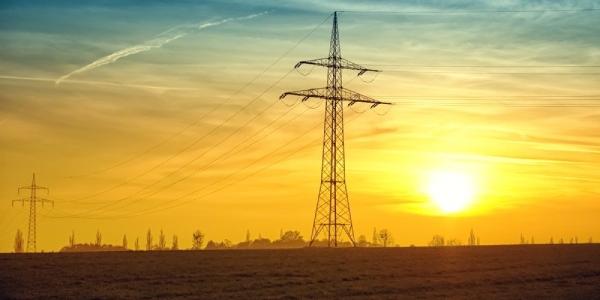 Hacienda se forra con la subida de la luz