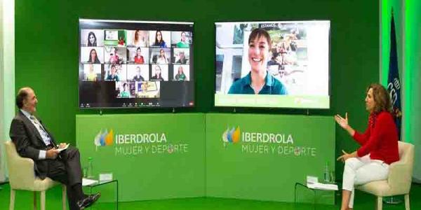 Iberdrola y el CSD charlan con las deportistas que están a punto de comenzar a competir