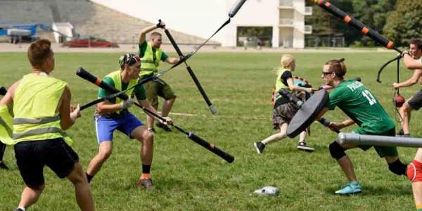 El jugger es una mezcla entre esgrima y rugby que triunfa en España