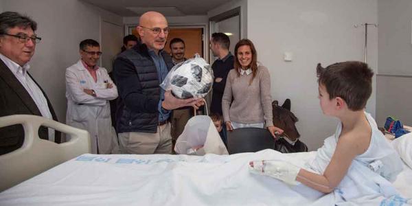 Los juguetes de LaLiga y El Corte Inglés vuelven al hospital por Navidad