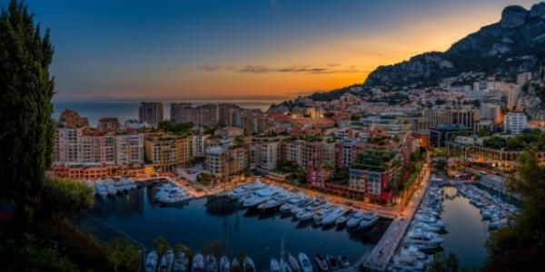 El bello paisaje de la ciudad de Mónaco