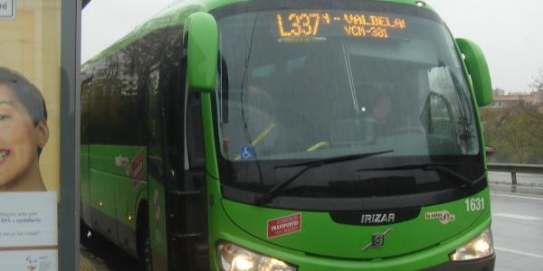 Denuncian agresión de un conductor de autobús a una mujer con discapacidad.