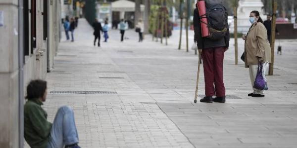 Personas vulnerables en una calle de Málaga