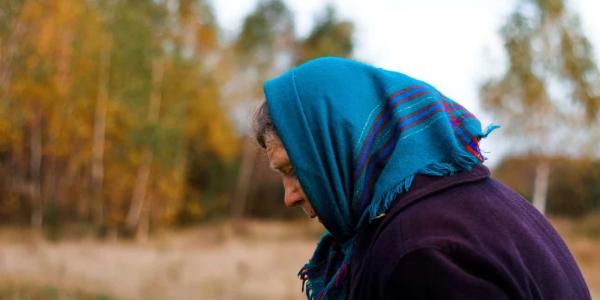 Las mujeres mayores separadas sufren pobreza