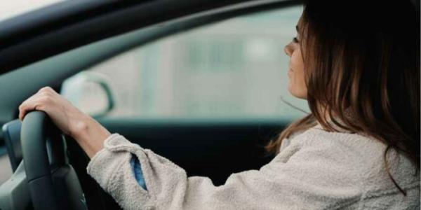 Las mujeres poseen la mayoría de los coches