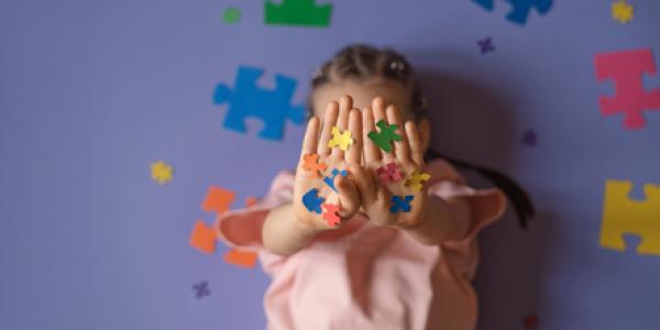 Niños con discapacidad y eventos de Navidad