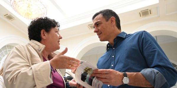 Pedro Sánchez, durante una reunión en Sevilla 