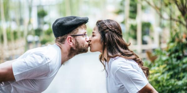 Cuál es el origen del beso