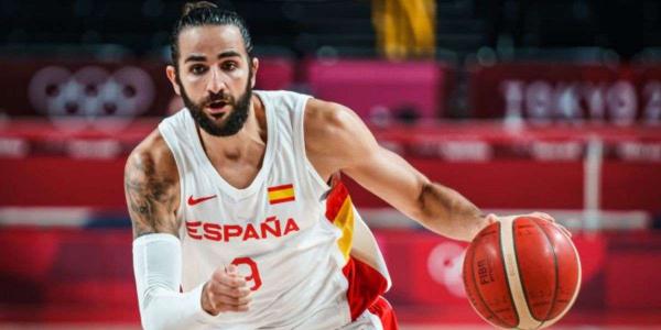 Ricky Rubio, defendiendo la elástica de la Selección Española de Baloncesto