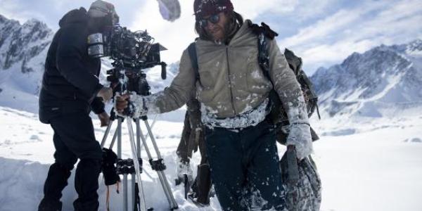 Un momento del rodaje de 'La sociedad de la nieve', dirigida por J. A. Bayona 