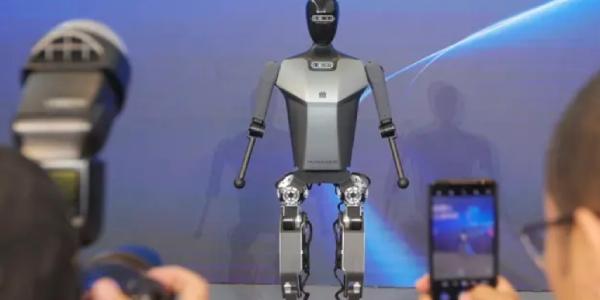 Robot humanoide eléctrico