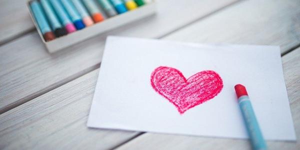 Dibujo de un corazón por San Valentín / Pixabay