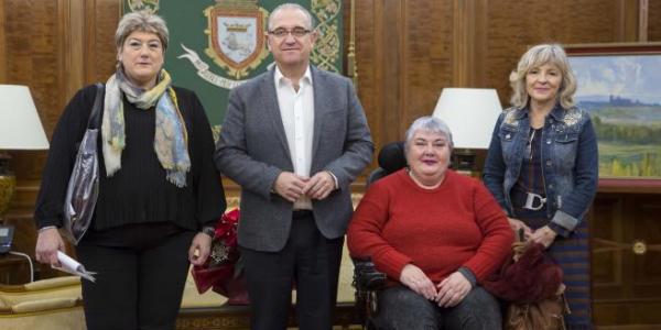 El 'Teléfono del Abrazo' acompañará a las personas con discapacidad.