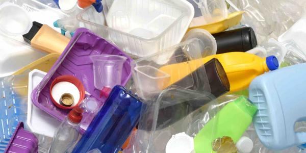 España es el séptimo país de la UE que más plásticos recicla