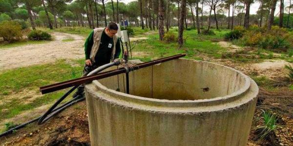Pozo ilegal en Doñana | Foto: WWF