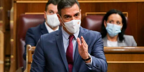 Pedro Sánchez durante una sesión de control al Gobierno en el Congreso.