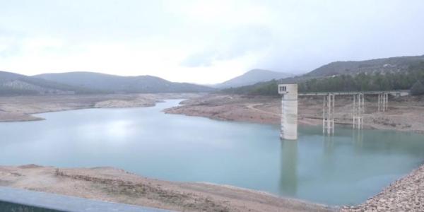 Imagen de un embalse afectado por la sequía.