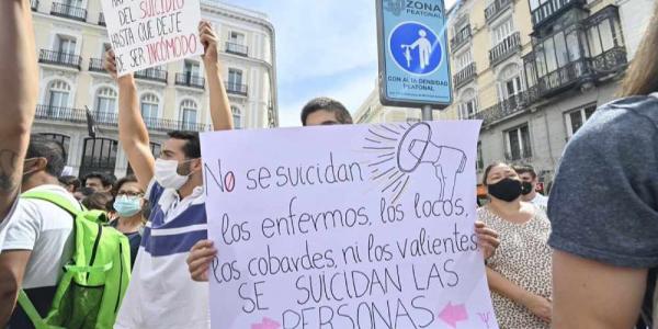 Primera manifestación en España que pide un Plan Nacional de Prevención del Suicidio 