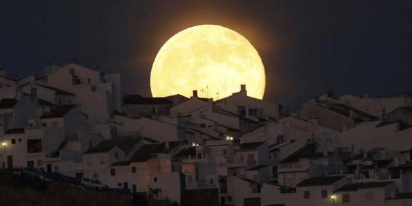 Llega la Superluna Gusano el 9 y 10 de marzo de 2020.