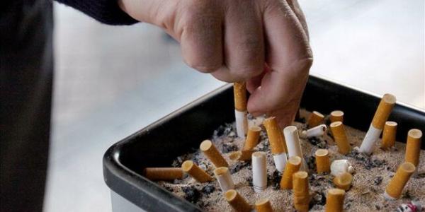 Disminuye el consumo mundial de tabaco.