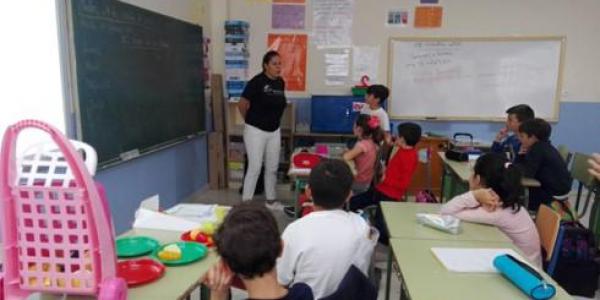 Feder en un taller en un centro educativo