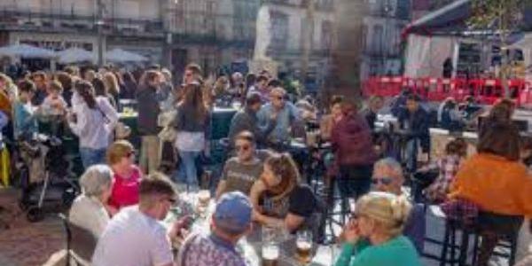 Los términos tardebuena y tardevieja han surgido hace poco para dar nombre a otras celebraciones navideñas