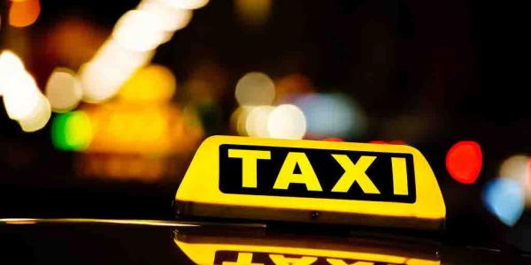 El sector del taxi se vuelca ayudando en Barcelona