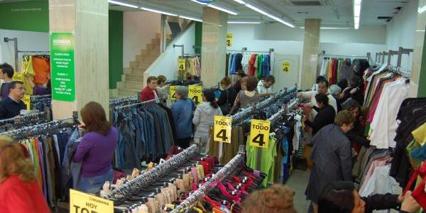 Tienda Humana de ropa de segunda mano.