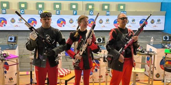 Imagen de los medallistas europeos del Campeonato de Europa de Tiro con carabina para ciegos 