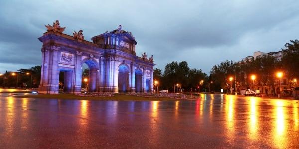 Puerta de Alcalá, Madrid