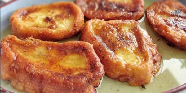 Torrijas con miel/pequerecetas