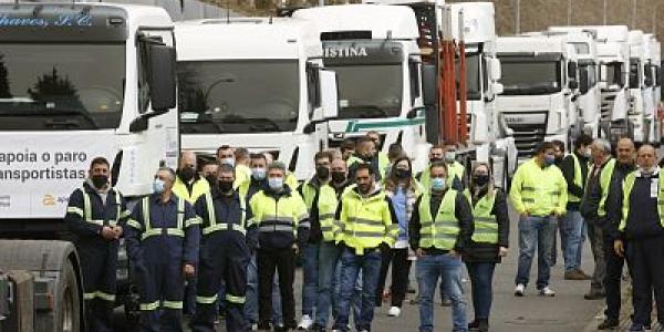 La Plataforma en Defensa del Transporte anuncia paros indefinidos a partir del 14 de noviembre